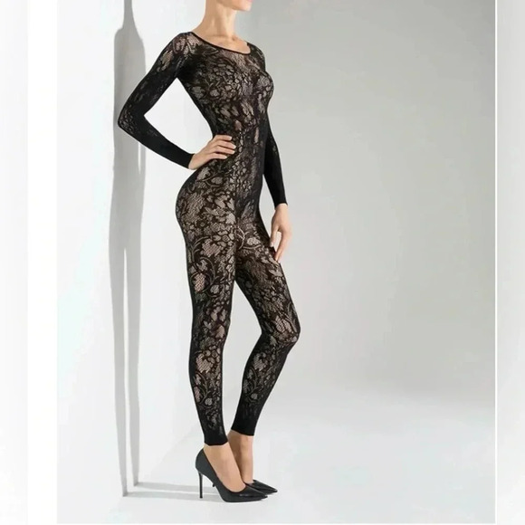 Natori Tops - Natori Floral Romance Black Long  Sleeve Lace BodySuit Size Small